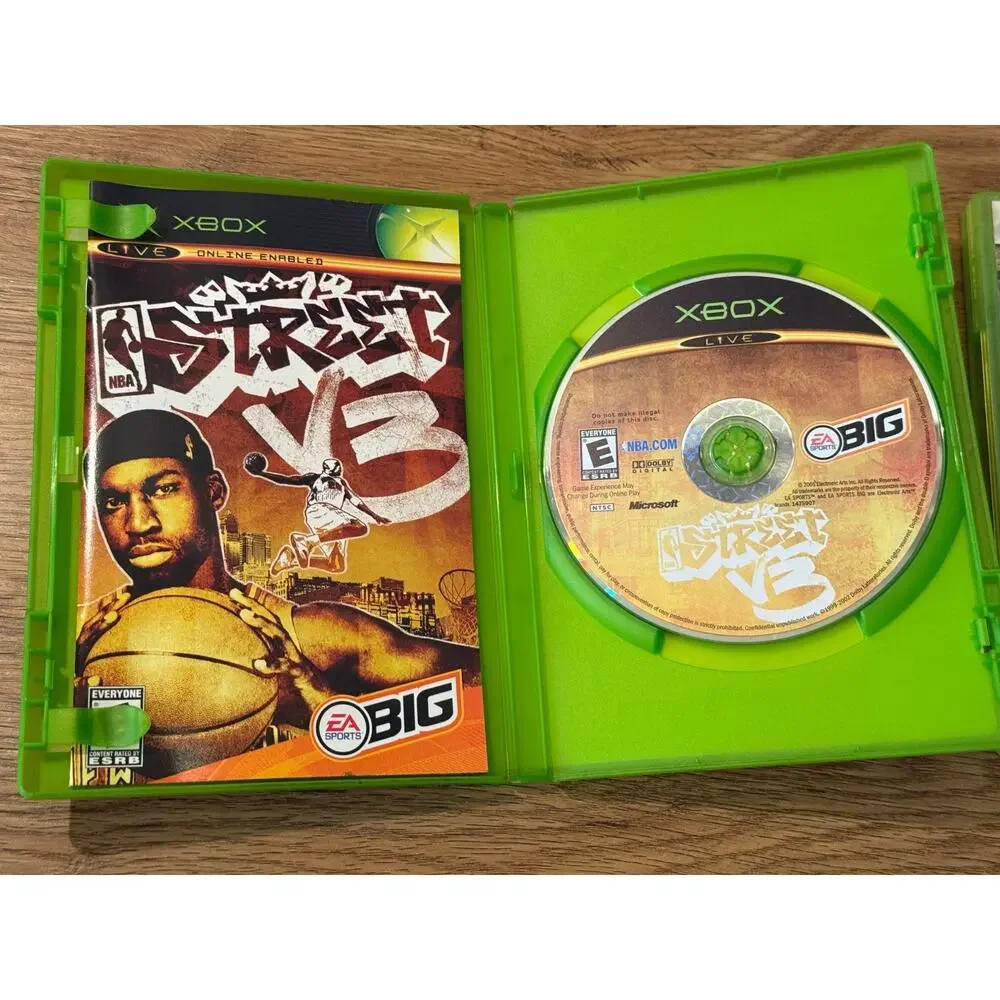 🎮 Xbox Game Lot of 2 Complete CIB Madden NFL 06 Xbox 360 & NBA Street V3